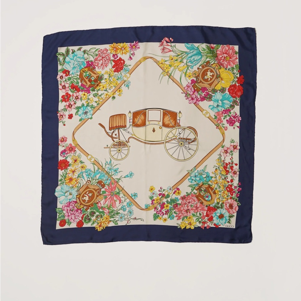 Gucci vintage Floral Carriage Print Scarf
